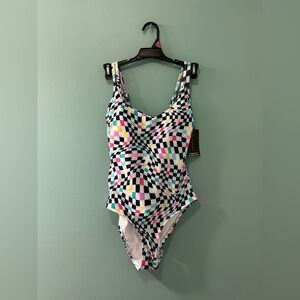 NWT … NO BOUNDARIES “Size: S - (3-5)” Swimsuit